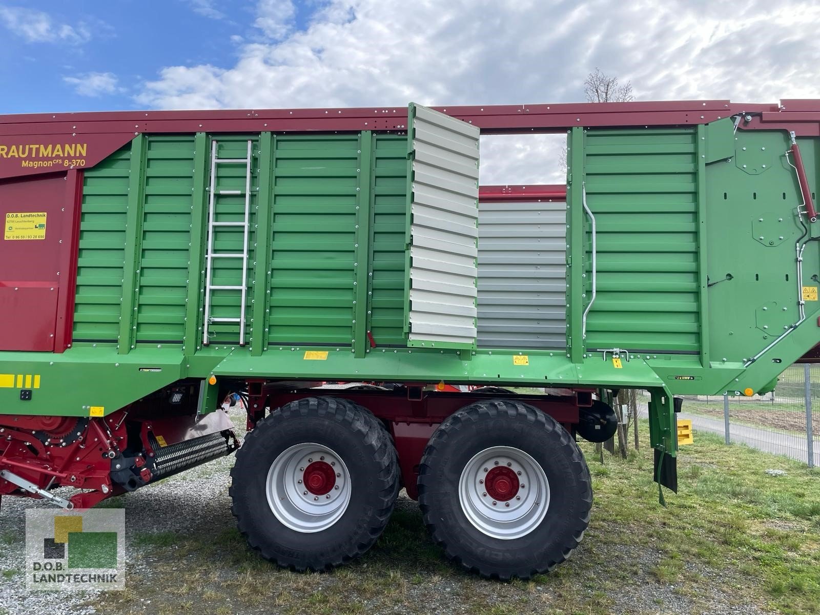 Ladewagen des Typs Strautmann Magnon CFS 8-370, Neumaschine in Lauterhofen (Bild 8)