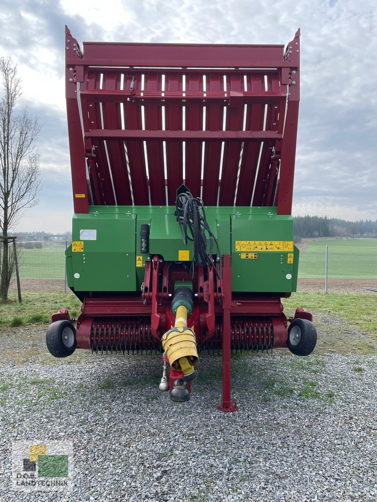 Ladewagen van het type Strautmann Magnon CFS 8-370, Neumaschine in Lauterhofen (Foto 9)