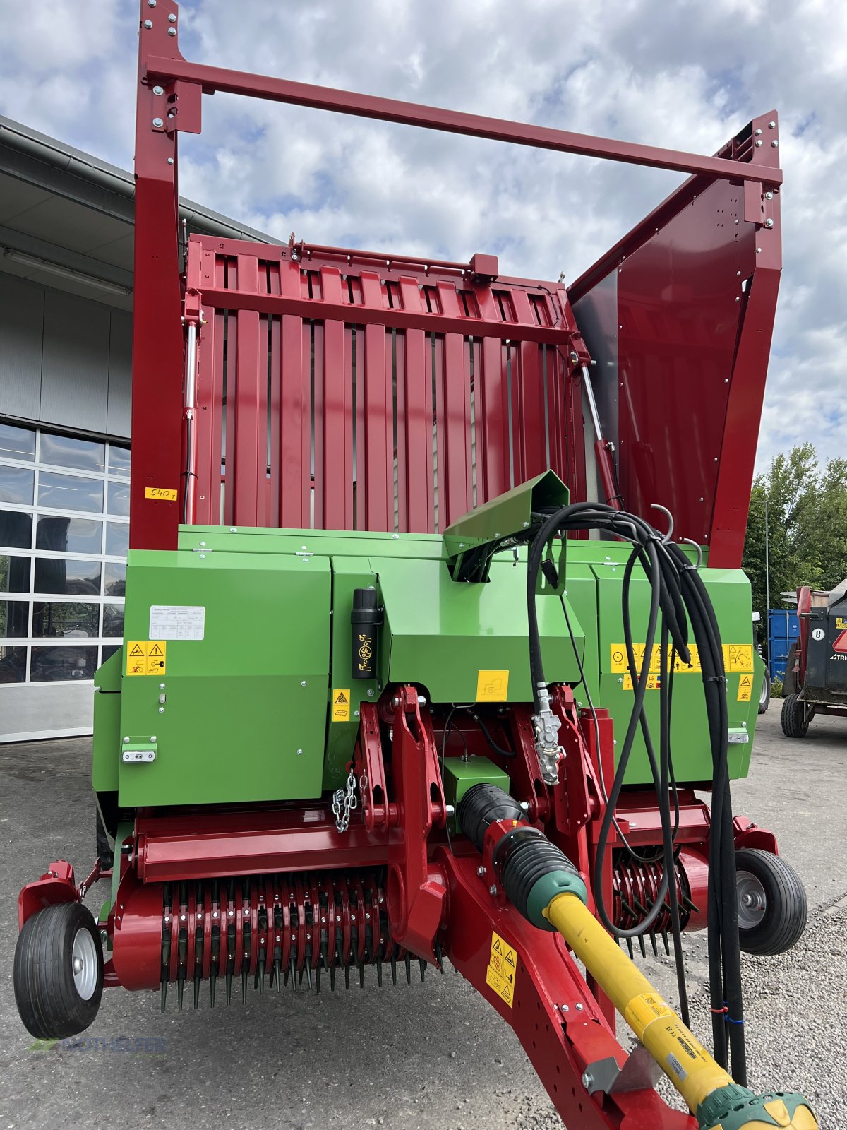 Ladewagen van het type Strautmann Magnon CFS 8-410, Neumaschine in Pforzen (Foto 8)