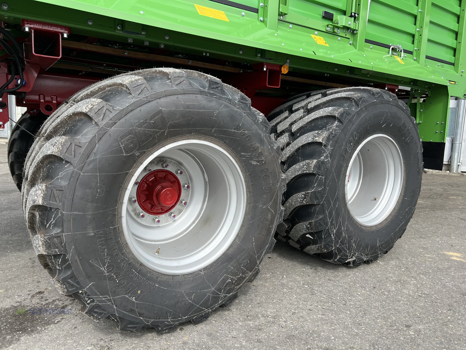 Ladewagen van het type Strautmann Magnon CFS 8-410, Neumaschine in Pforzen (Foto 9)