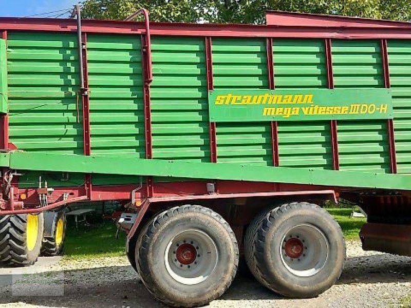 Ladewagen van het type Strautmann Mega Vitesse 3 DO/Dosierwalzen/Rotor/45 Messer, Gebrauchtmaschine in Gerstetten