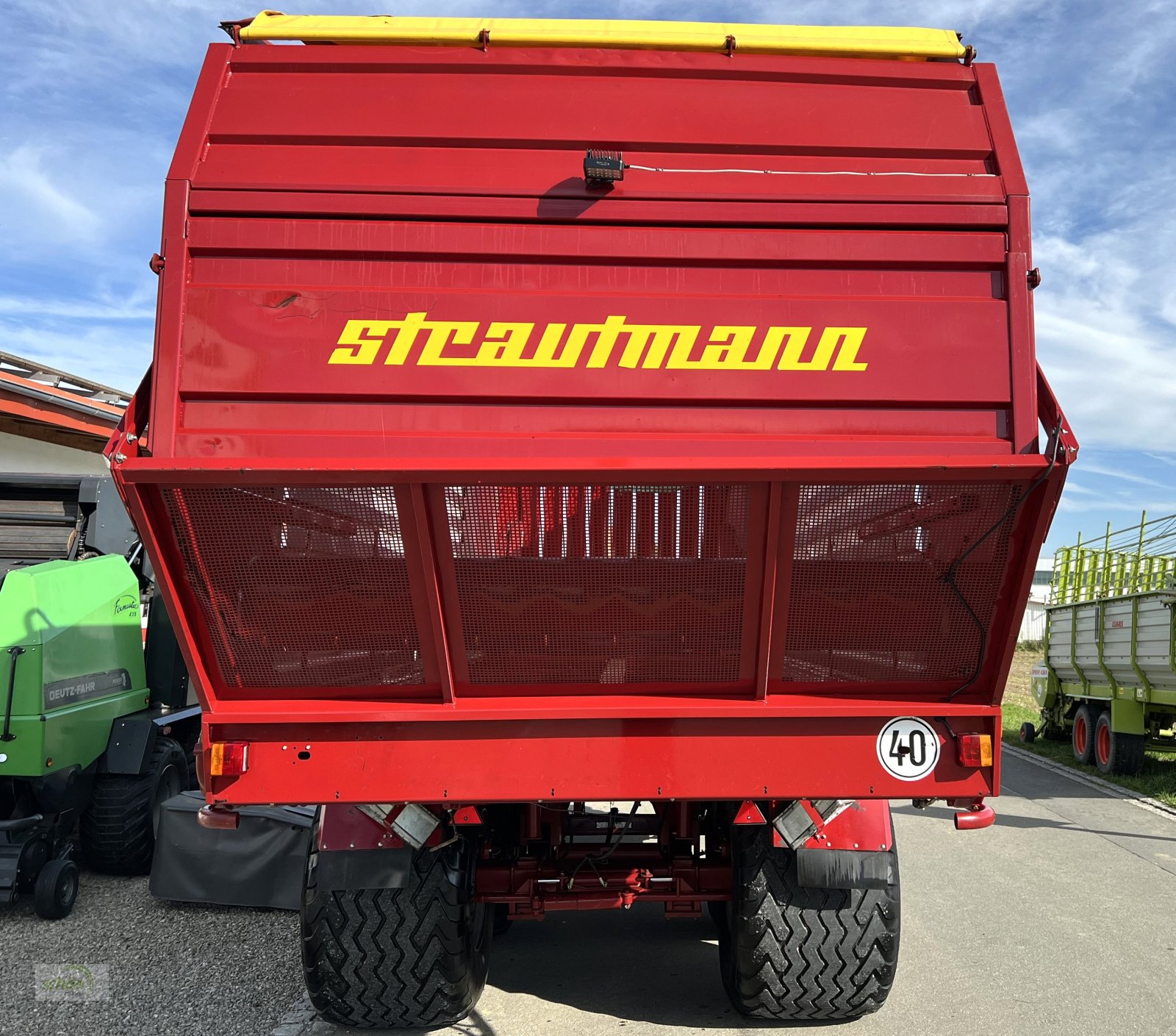 Ladewagen del tipo Strautmann Mega Vitesse 3 DO-H mit 800/45 R26,5-Bereifung und 45 Messern !!, Gebrauchtmaschine In Burgrieden (Immagine 9)