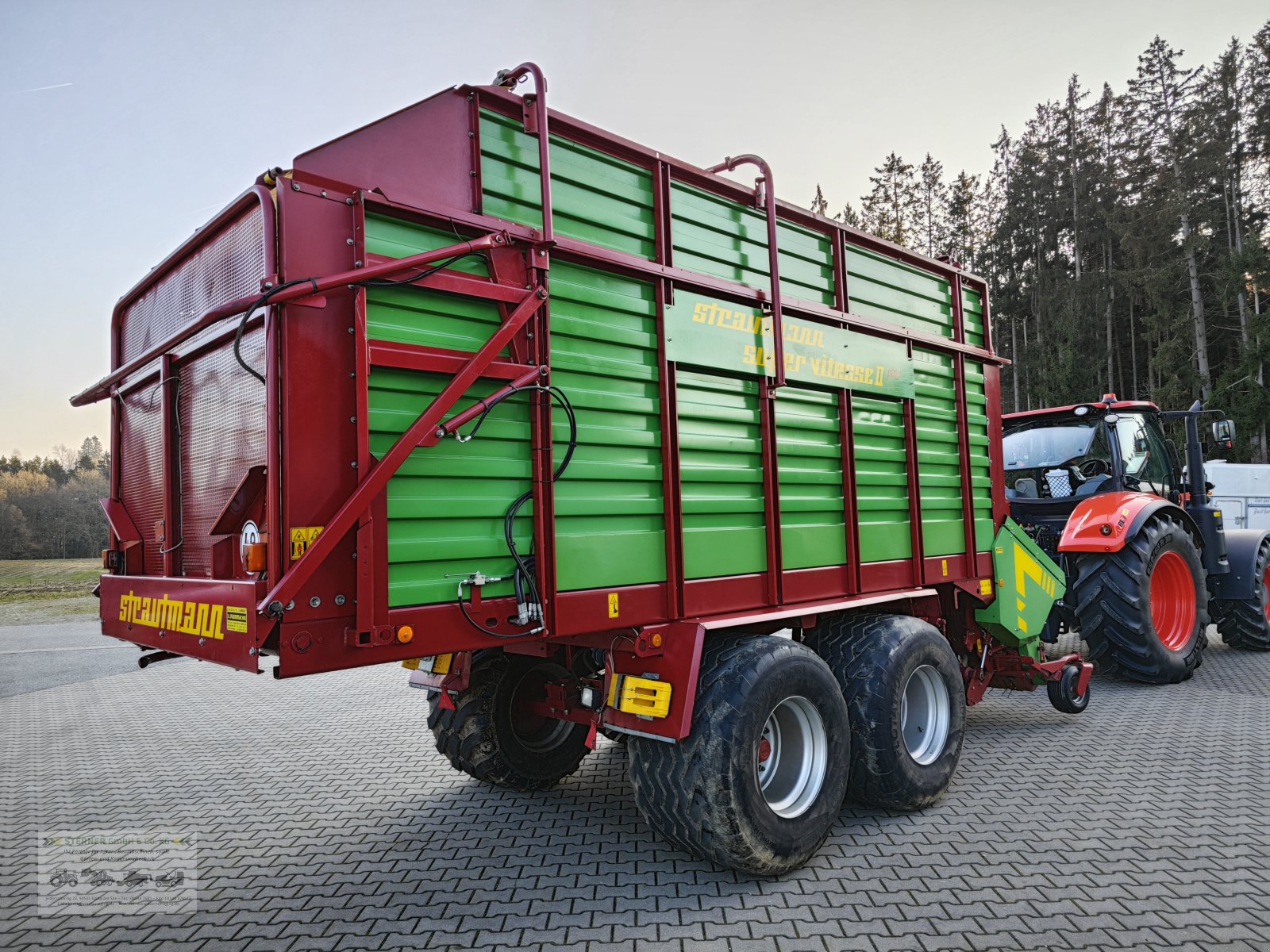 Ladewagen des Typs Strautmann Super Vitesse II Plus, Gebrauchtmaschine in Eging am See (Bild 2)