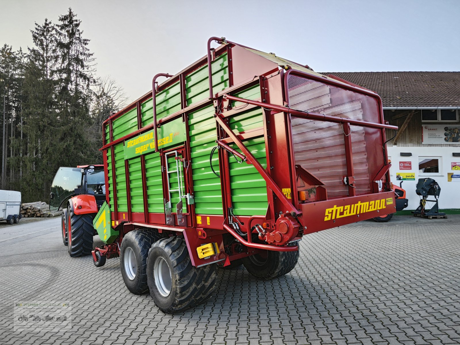 Ladewagen des Typs Strautmann Super Vitesse II Plus, Gebrauchtmaschine in Eging am See (Bild 3)