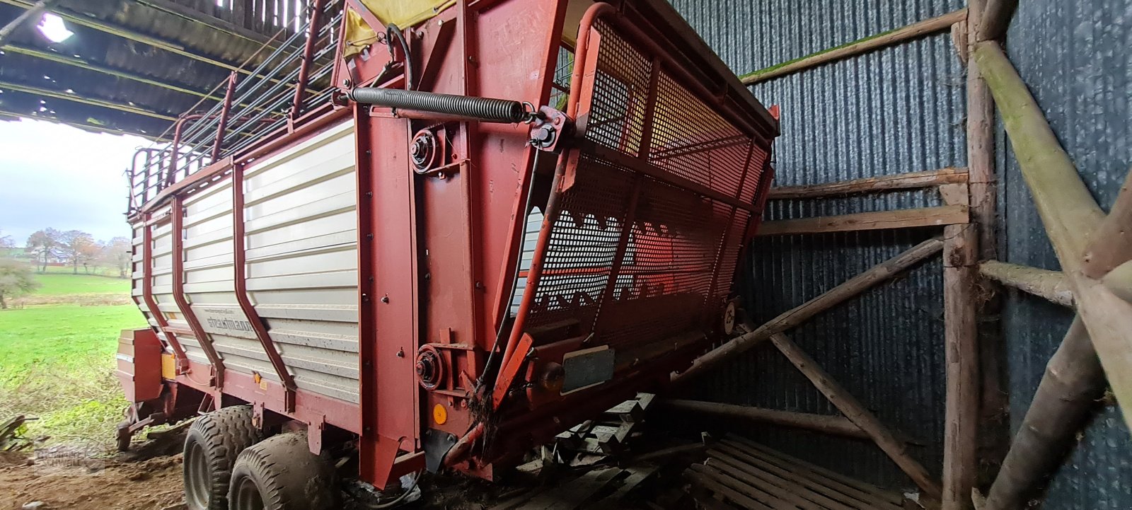 Ladewagen tip Strautmann Vitesse mit Schwinge (im Kundenauftrag), Gebrauchtmaschine in Crombach/St.Vith (Poză 1)