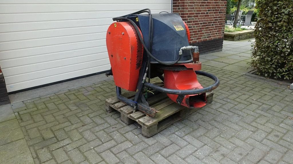 Laubsauggerät & Blasgerät van het type Sonstige Trilo BL400 Bladblazer, Gebrauchtmaschine in IJsselmuiden (Foto 2)