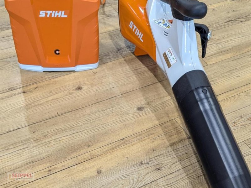 Laubsauggerät & Blasgerät des Typs Stihl BGA 200 + AR2000L + AL 301+ TRAGESYSTEM, Neumaschine in Groß-Umstadt (Bild 1)