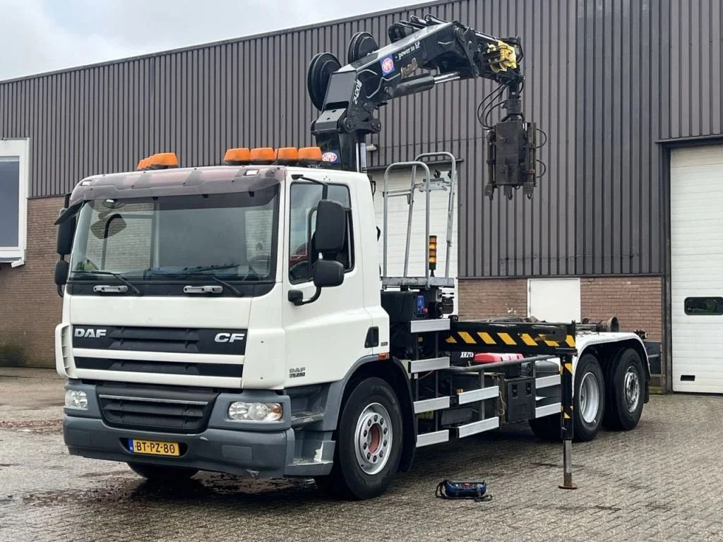 LKW tipa DAF CF 75 / Euro5 / HMF 2420 Kraan / Haakarm / Radio remote / Only 3, Gebrauchtmaschine u Ammerzoden (Slika 4)