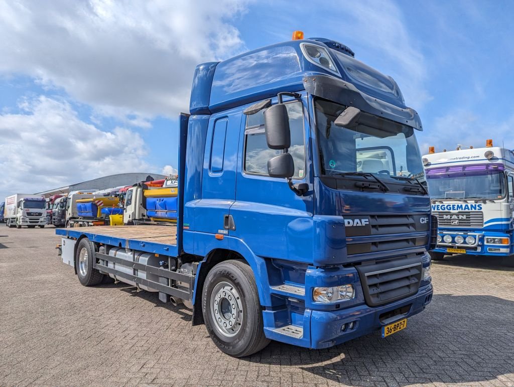 LKW Türe ait DAF FA CF85.510 4x2 SpaceCab Euro5 - Handgeschakeld - Retarder - Ope, Gebrauchtmaschine içinde Oud Gastel (resim 2)