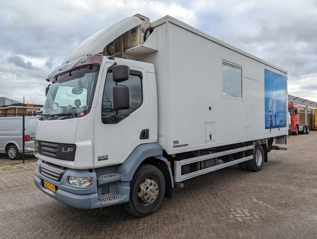 LKW of the type DAF FA LF55.180 4x2 Daycab 15T Euro4 - Mobile Office / Camper / Work, Gebrauchtmaschine in Oud Gastel (Picture 4)