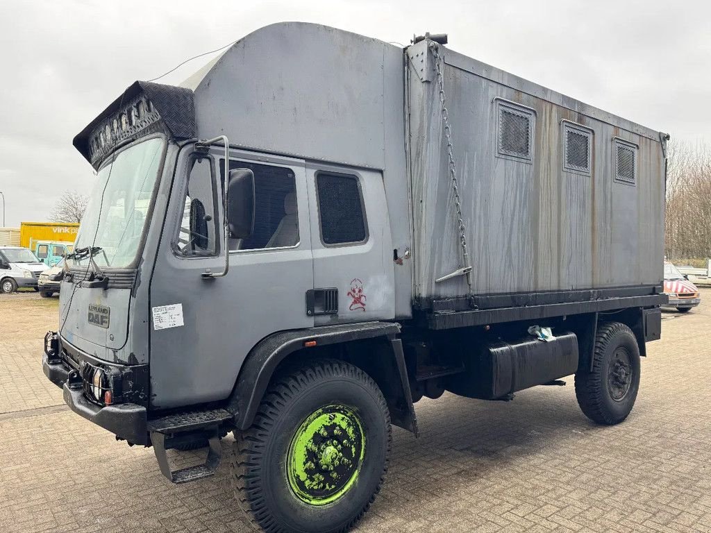 LKW tip DAF LEYLAND **CARGO TRUCK-4X4-+SHELTER**, Gebrauchtmaschine in Kessel (Poză 1)