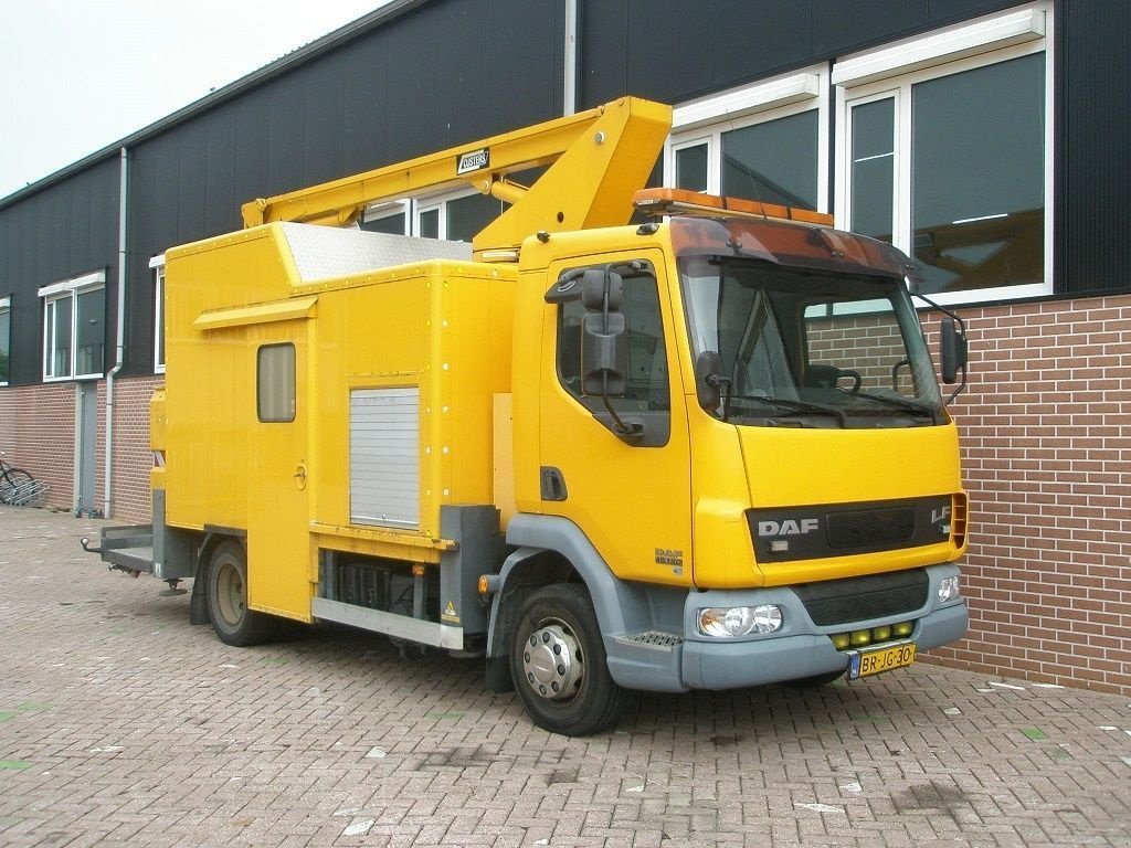 LKW van het type DAF LF45, Gebrauchtmaschine in Barneveld (Foto 3)