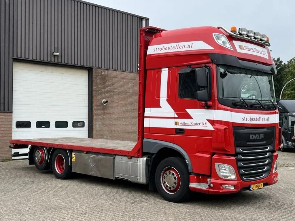 LKW of the type DAF XF 460 FAR / Euro6 / Manual / Fourage / 6x2 / 105 cm laadvloer /, Gebrauchtmaschine in Ammerzoden (Picture 2)