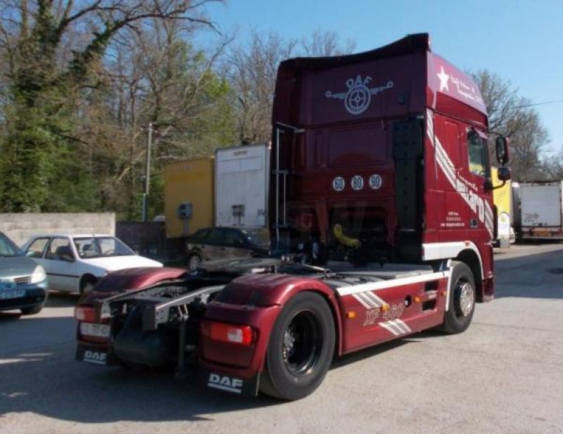 LKW typu DAF XF105, Gebrauchtmaschine v Bourron Marlotte (Obrázok 5)