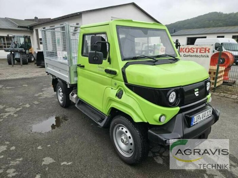 LKW des Typs EVUM ACAR, Neumaschine in Lage (Bild 2)