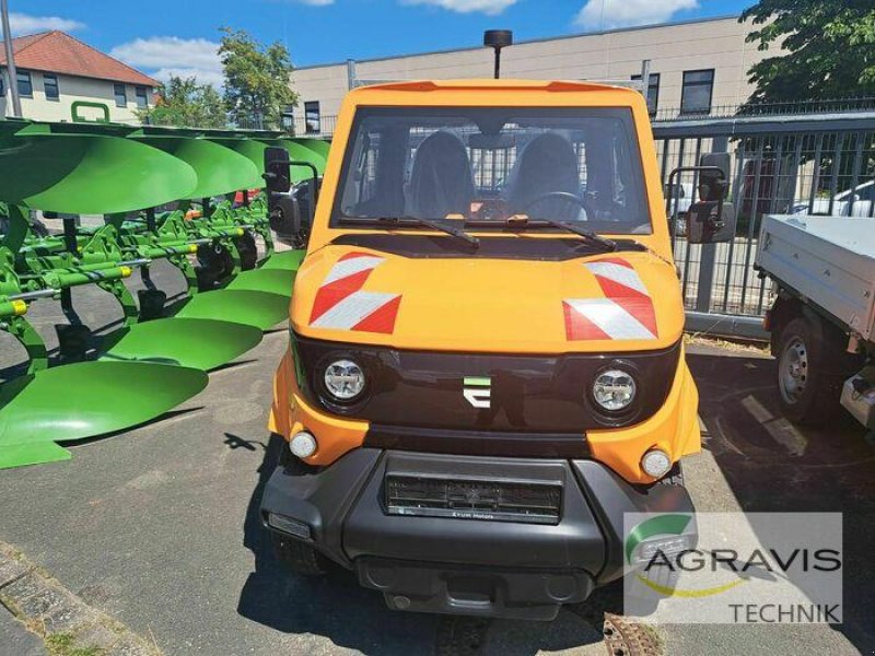 LKW des Typs EVUM ACAR, Neumaschine in Lage (Bild 2)