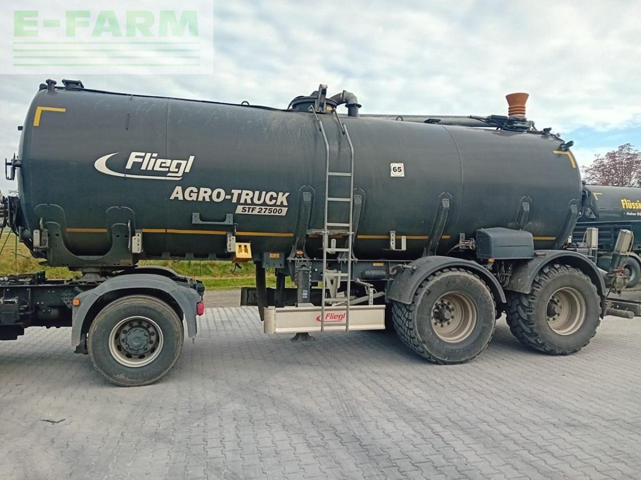 LKW del tipo Fliegl stf 27500 sattel-transportfaß, güllefaß, Gebrauchtmaschine en NEUKIRCHEN V. WALD (Imagen 4)