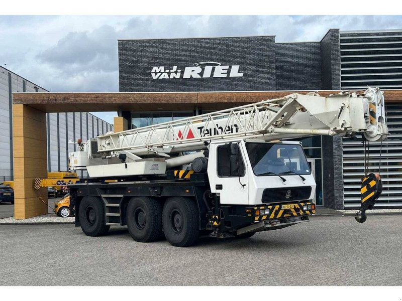 LKW du type Grove GMK 3050, Gebrauchtmaschine en Antwerpen (Photo 1)