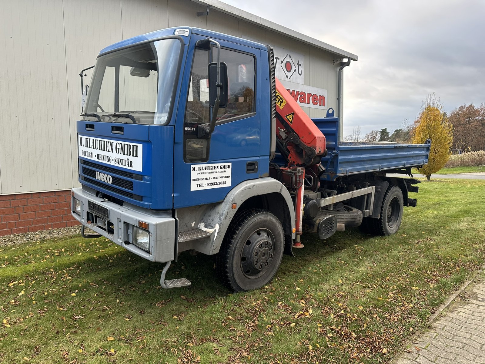 LKW des Typs Iveco EuroCargo 95E21 Modell ML 95 E *Kipper mit Ladekran 12t, Gebrauchtmaschine in Wagenfeld (Bild 3)