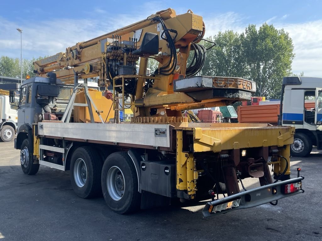 LKW van het type Iveco Magirus 265M26 Effer DECO 39 Crane with Joystick 6x4 Good Condit, Gebrauchtmaschine in 'S-Hertogenbosch (Foto 9)