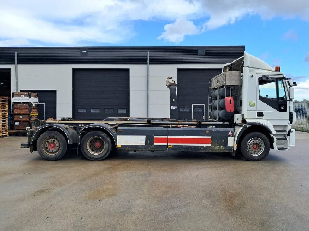 LKW tip Iveco Stralis 260 Stralis AD260SY/PS CNG met haakarm VDL S 21-6400, Gebrauchtmaschine in Groningen (Poză 9)