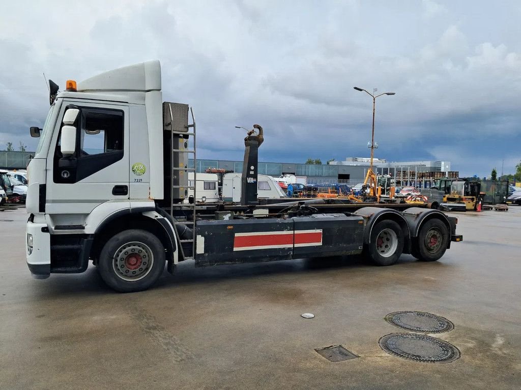 LKW van het type Iveco Stralis 260 Stralis AD260SY/PS CNG met haakarm VDL S 21-6400, Gebrauchtmaschine in Groningen (Foto 2)