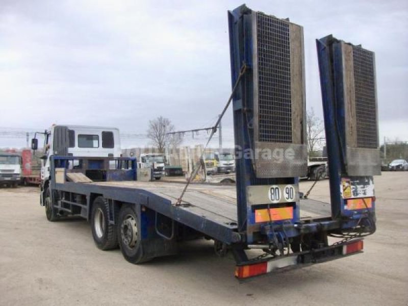 LKW des Typs Iveco Stralis, Gebrauchtmaschine in Bourron Marlotte (Bild 4)