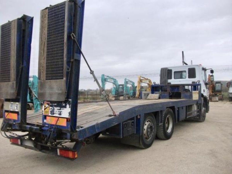 LKW des Typs Iveco Stralis, Gebrauchtmaschine in Bourron Marlotte (Bild 3)