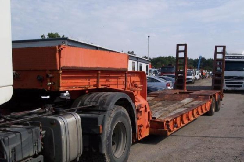 LKW Türe ait Kaiser SSB45, Gebrauchtmaschine içinde Bourron Marlotte (resim 2)