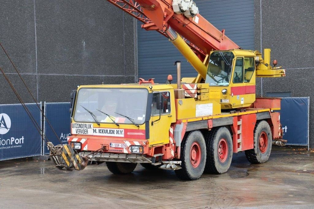 LKW tip Liebherr LTM 1058/1, Gebrauchtmaschine in Antwerpen (Poză 10)