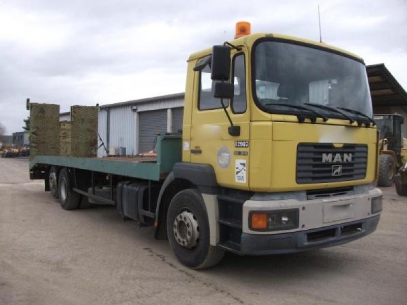 LKW des Typs MAN 26.314, Gebrauchtmaschine in Bourron Marlotte (Bild 2)