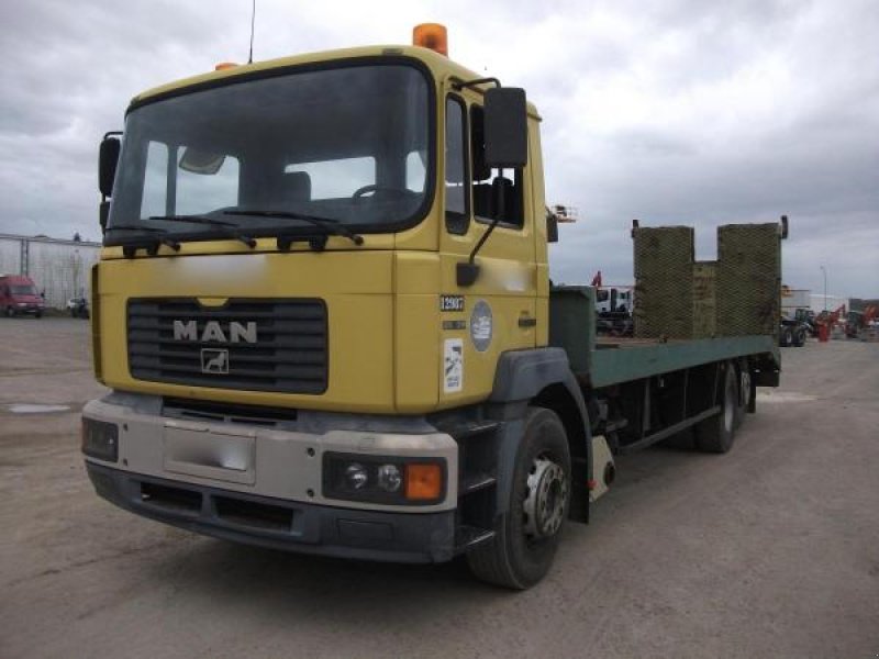 LKW des Typs MAN 26.314, Gebrauchtmaschine in Bourron Marlotte (Bild 1)