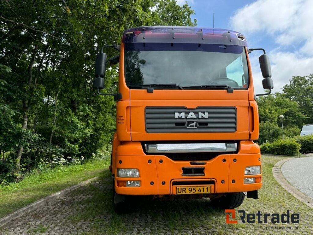 LKW typu MAN TGA 18.480 med kran, Gebrauchtmaschine v Rødovre (Obrázok 2)