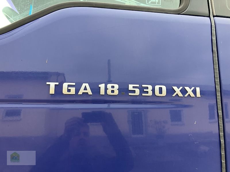 LKW типа MAN TGA 18.530 XXL mit ESGE Tieflader, Gebrauchtmaschine в Salsitz (Фотография 10)