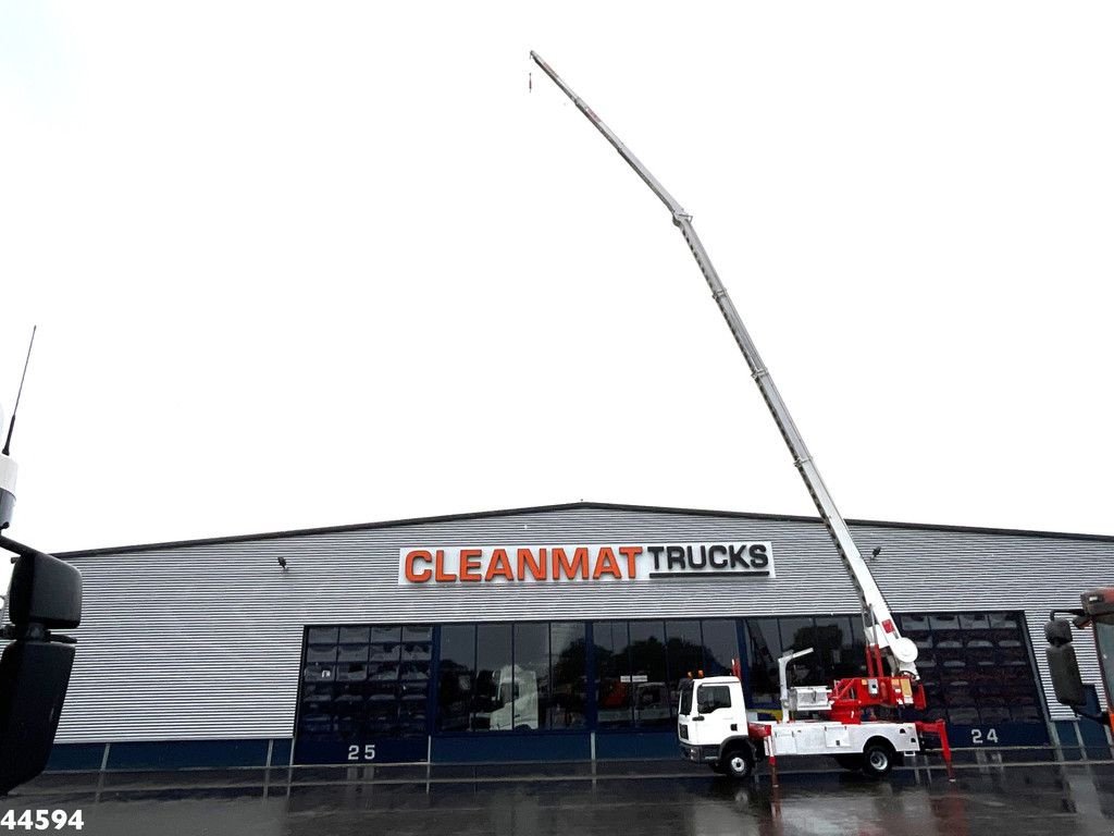 LKW of the type MAN TGL 8.180 Klaas 34 Meter Dachdecker-Kran Just 130.489 km!, Gebrauchtmaschine in ANDELST (Picture 2)