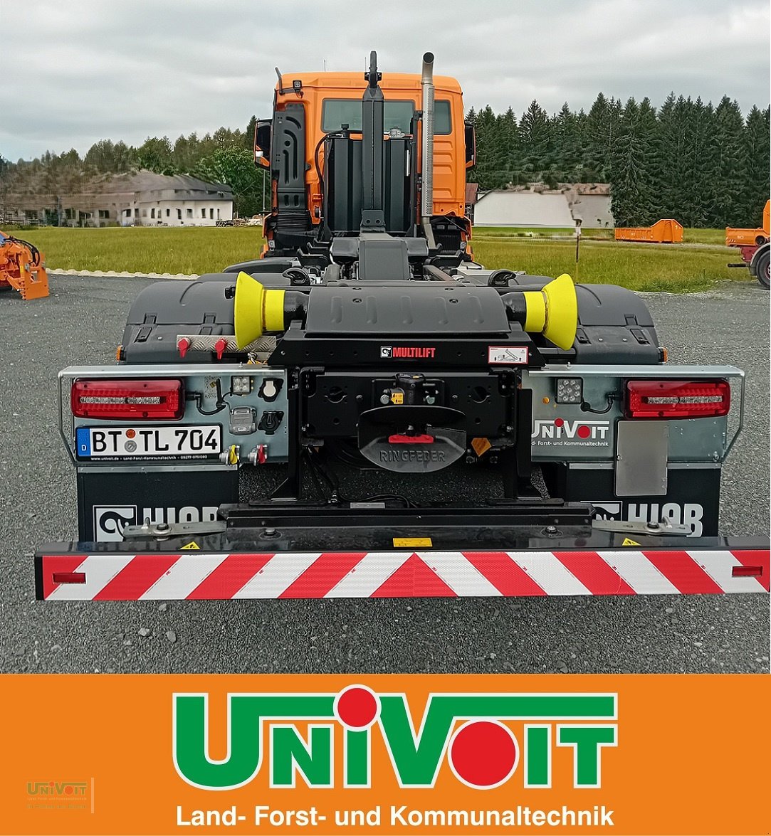 LKW del tipo MAN TGS 28.520 Allrad mit Lift Lenkachse Multlift Abroller + Streuer + Schneepflug Winterdienst, Gebrauchtmaschine In Warmensteinach (Immagine 13)