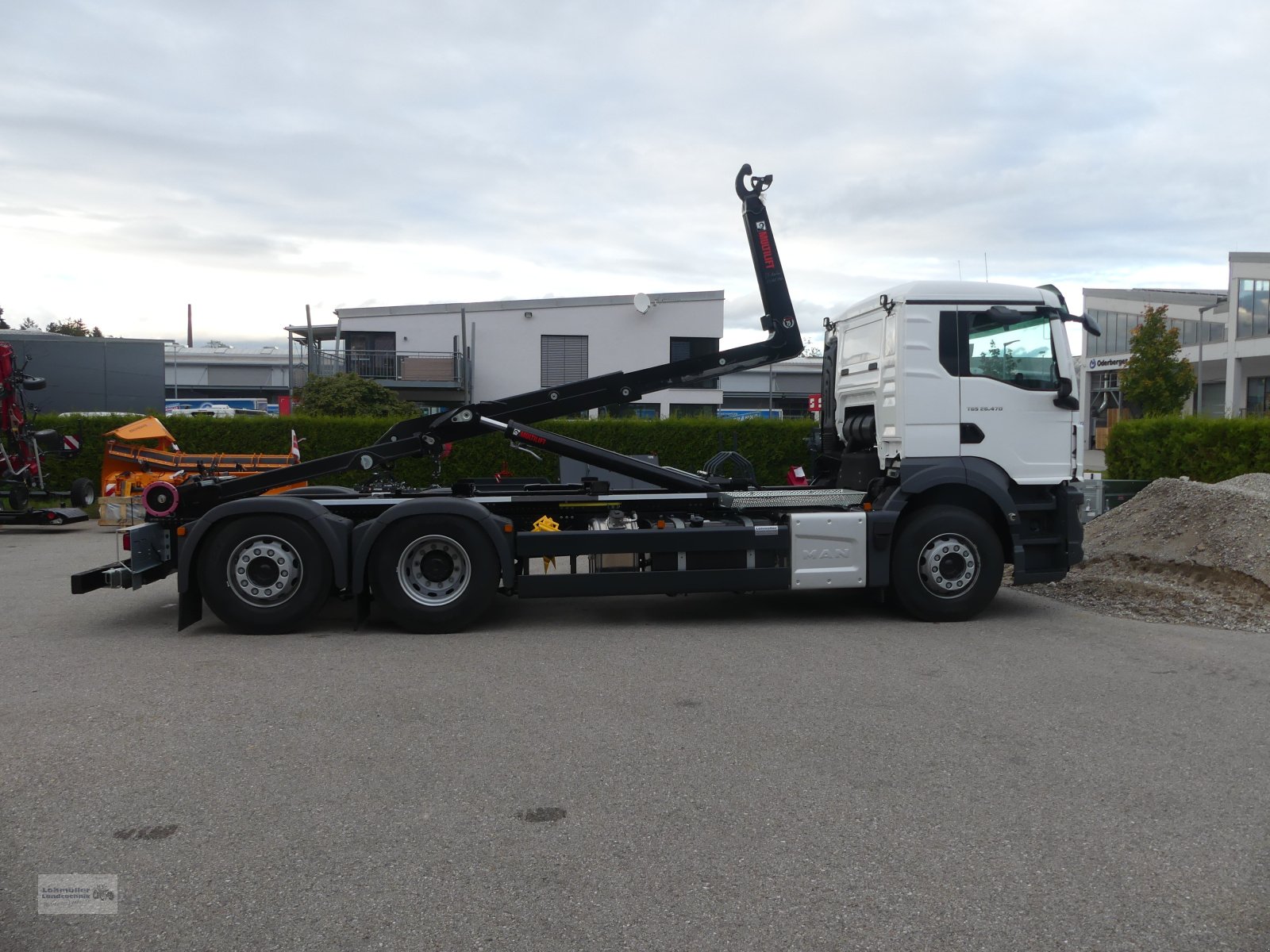 LKW tipa MAN TGS26.470, Neumaschine u Traunreut (Slika 2)