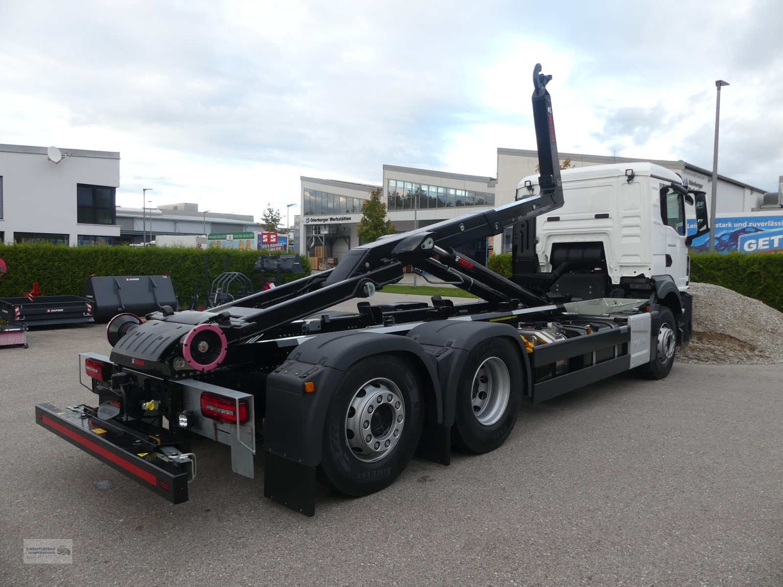 LKW Türe ait MAN TGS26.470, Neumaschine içinde Traunreut (resim 4)