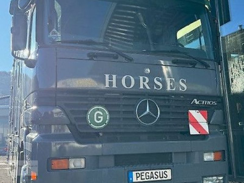 LKW του τύπου Mercedes-Benz Actros 1832  5-Pferdetransporter LKW Wohnabteil, Gebrauchtmaschine σε Gevelsberg (Φωτογραφία 1)