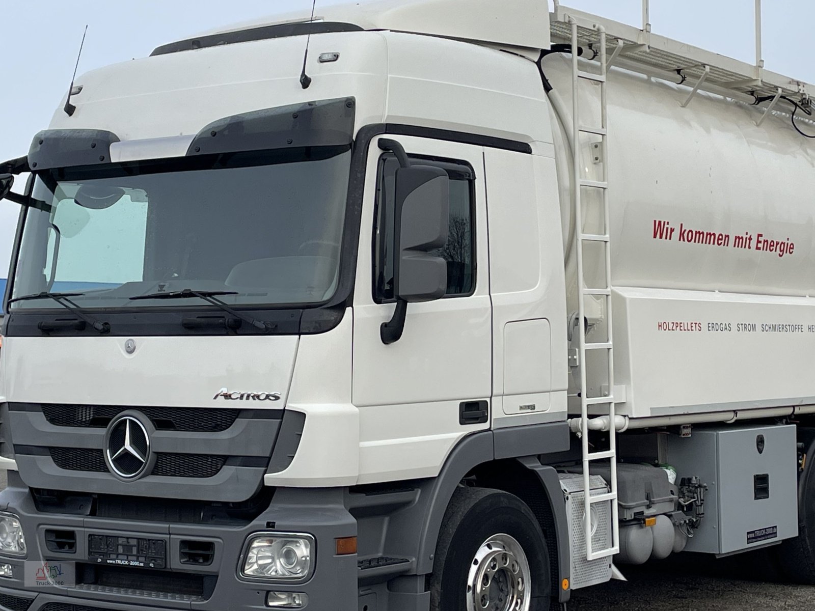 LKW Türe ait Mercedes-Benz Actros 2544 Silo Holz Pellets 28m³ inkl. Waage, Gebrauchtmaschine içinde Sottrum (resim 29)