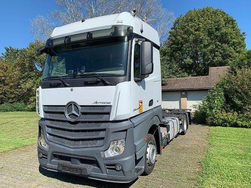 LKW des Typs Mercedes-Benz Actros 4 3-Achser BM 963 25XX OM471 6x2 Fg, Gebrauchtmaschine in Altenstadt (Bild 2)