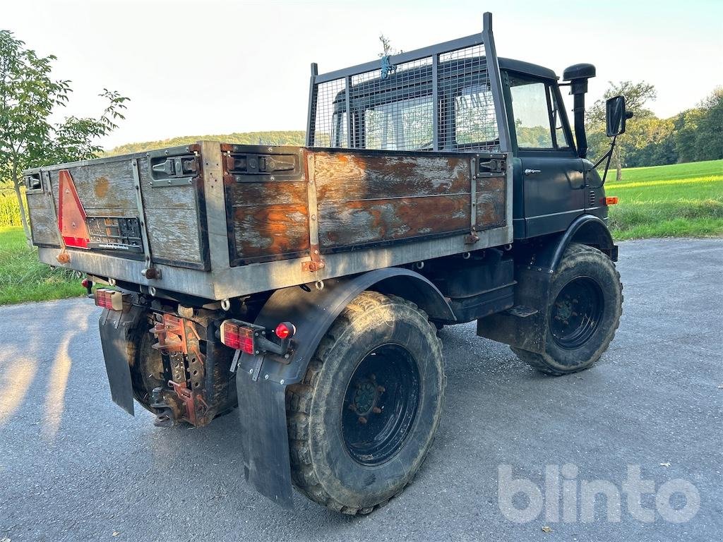 LKW du type Mercedes-Benz Unimog 421, Gebrauchtmaschine en Düsseldorf (Photo 4)