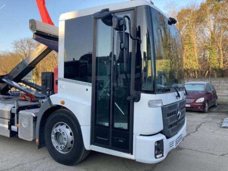 LKW Türe ait Mercedes Econic, Gebrauchtmaschine içinde Bourron Marlotte (resim 10)