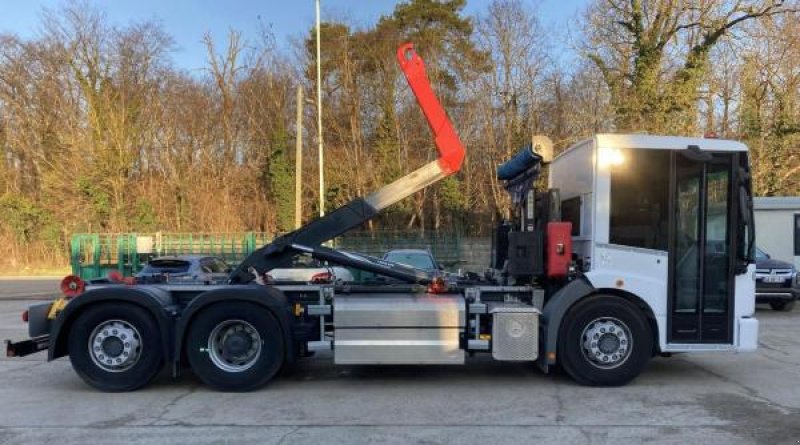 LKW Türe ait Mercedes Econic, Gebrauchtmaschine içinde Bourron Marlotte (resim 7)