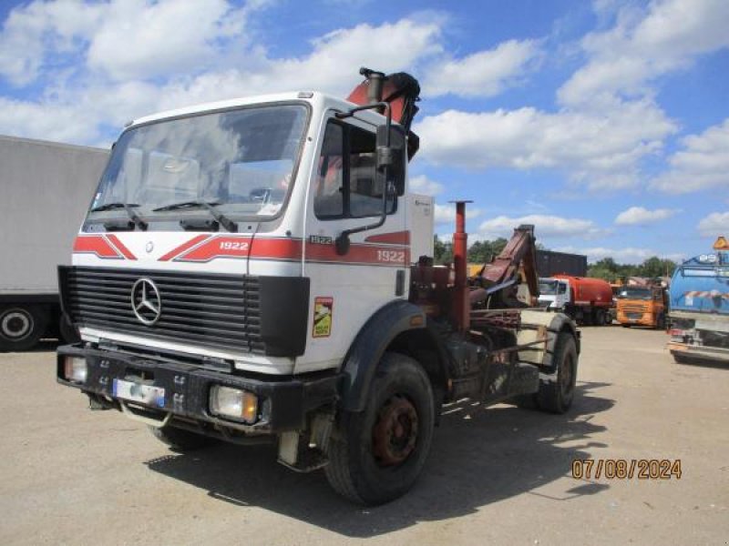 LKW typu Mercedes SK, Gebrauchtmaschine v Bourron Marlotte