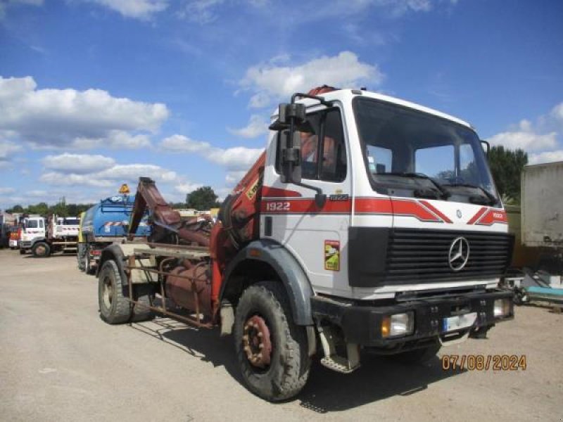 LKW du type Mercedes SK, Gebrauchtmaschine en Bourron Marlotte (Photo 2)