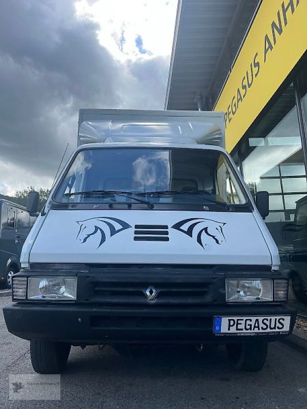 LKW van het type Renault 2 Pferdetransporter 3,5t, Gebrauchtmaschine in Gevelsberg (Foto 2)