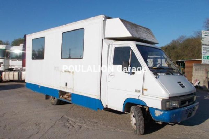 LKW del tipo Renault Gamme B 70, Gebrauchtmaschine In Bourron Marlotte (Immagine 1)