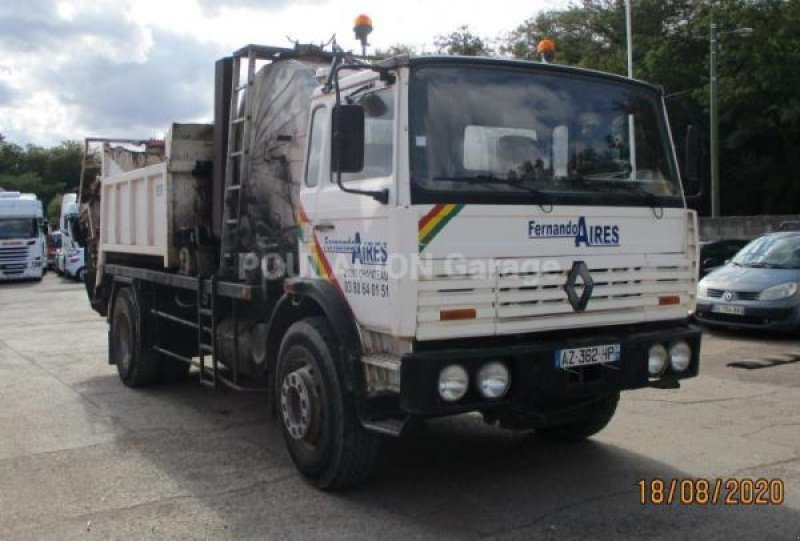 LKW of the type Renault Gamme G, Gebrauchtmaschine in Bourron Marlotte (Picture 1)