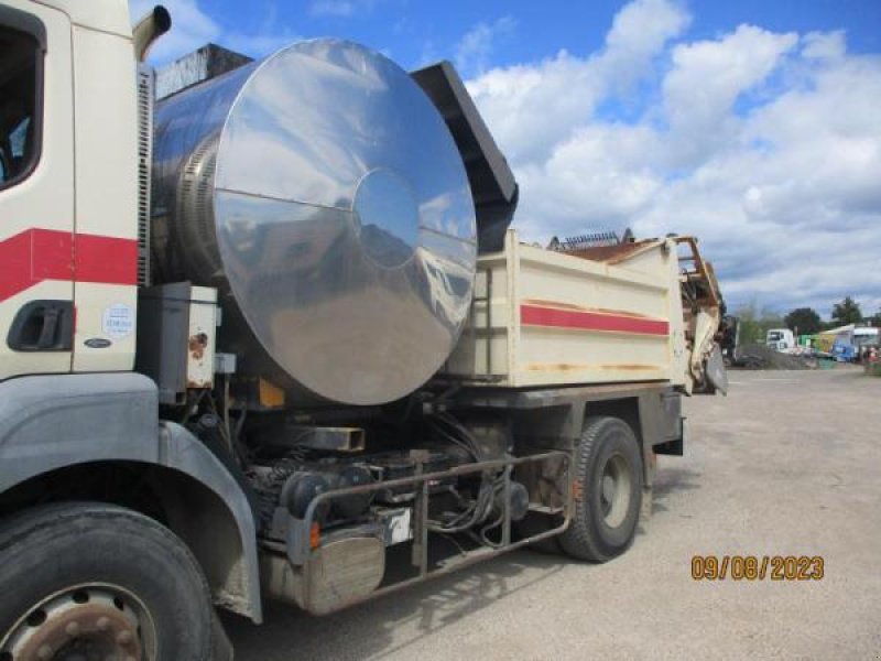 LKW tip Renault KERAX 320 Dci goudronneuse, Gebrauchtmaschine in Bourron Marlotte (Poză 5)